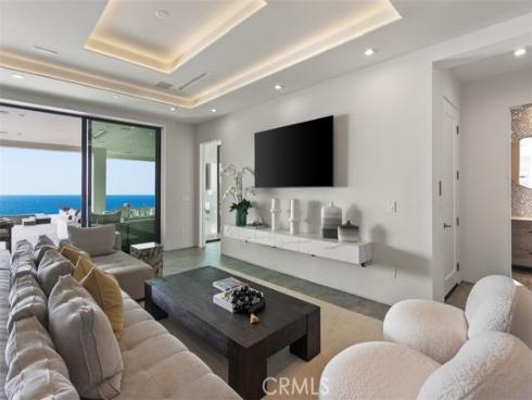 7  Pacific Wave  , Dana Point, CA