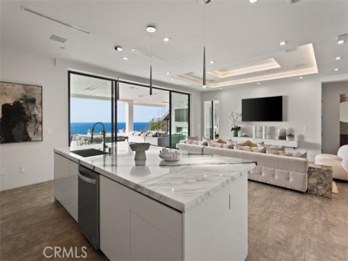 7  Pacific Wave  , Dana Point, CA