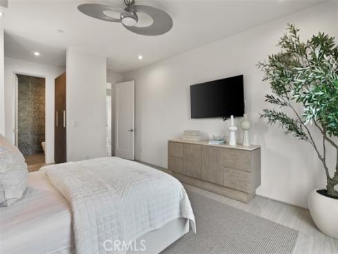 7  Pacific Wave  , Dana Point, CA