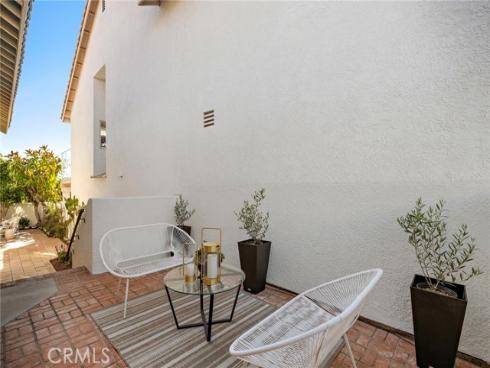 27 Palm Beach Court , Dana Point, CA