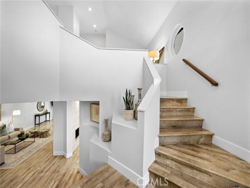 27 Palm Beach Court , Dana Point, CA