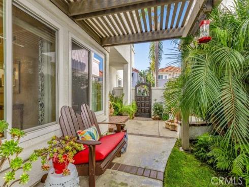 16  Saint John  , Dana Point, CA