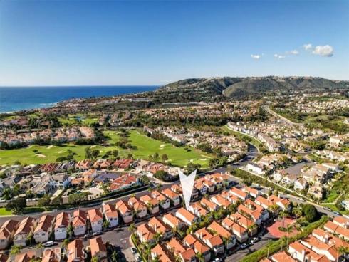 16  Saint John  , Dana Point, CA