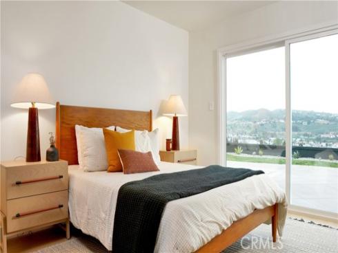 33042  Palo Alto  , Dana Point, CA