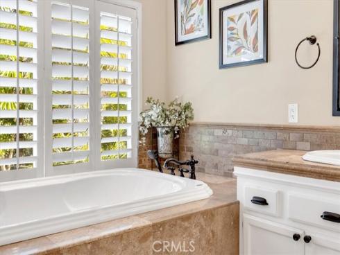 16  Saint John  , Dana Point, CA