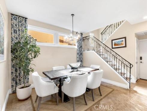 16  Saint John  , Dana Point, CA