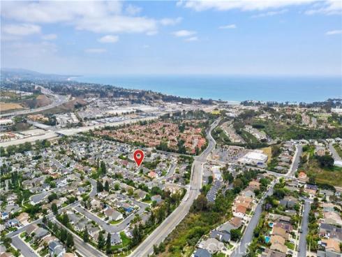 25592  Goldenspring  , Dana Point, CA