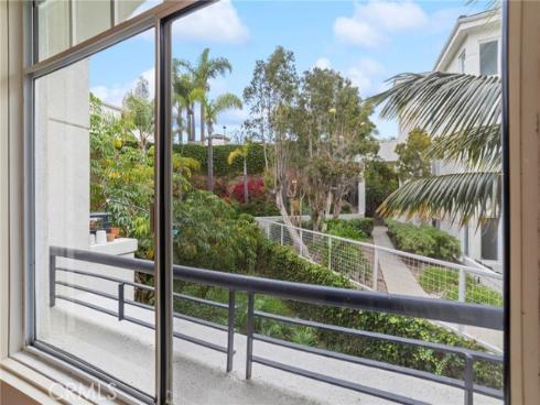 25422  Sea Bluffs  204  Drive, Dana Point, CA