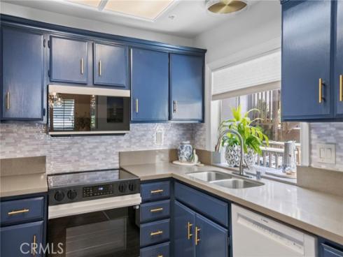 32 Corniche D , Dana Point, CA