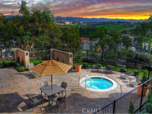 60  Corniche Dr  E , Dana Point, CA