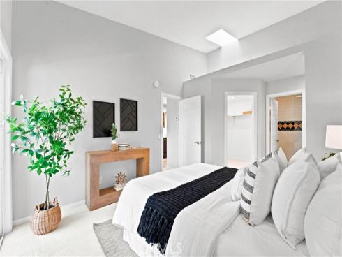 24 Corniche G , Dana Point, CA