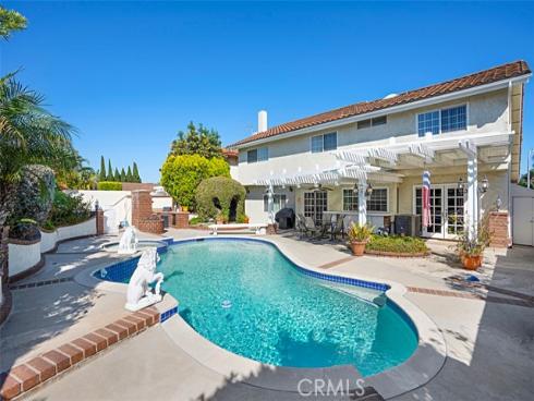 9889  Hamilton  , Fountain Valley, CA