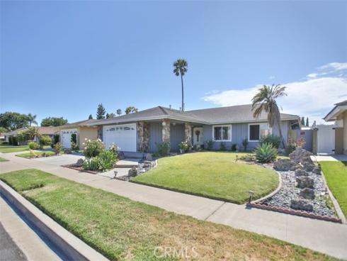 17665  San Diego   Circle, Fountain Valley, CA