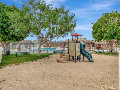 10597  La Rosa   Lane, Fountain Valley, CA