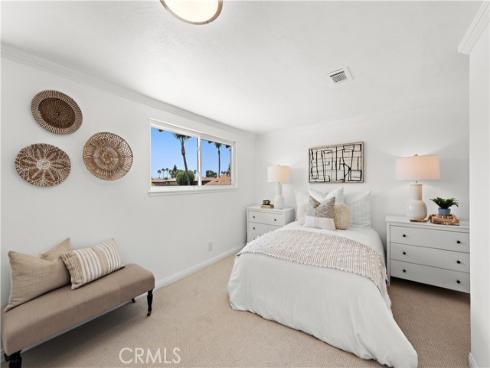 10059  Los Caballos   Court, Fountain Valley, CA