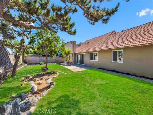 17698  Locust Street  , Fountain Valley, CA