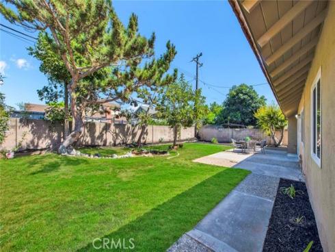 17698  Locust Street  , Fountain Valley, CA