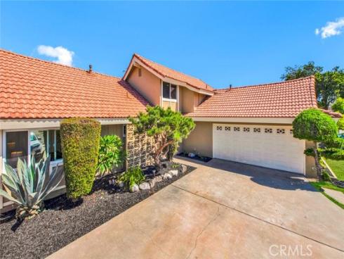 17698  Locust Street  , Fountain Valley, CA