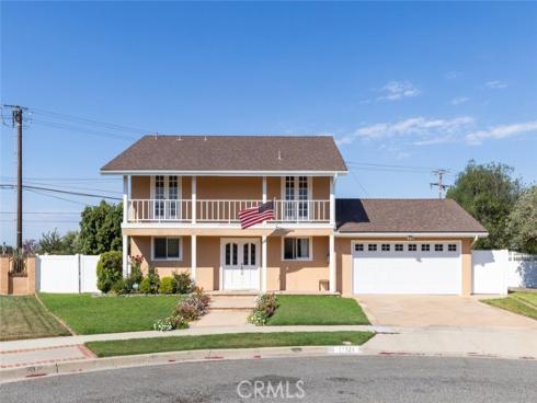 17524 Santa Paula Circle