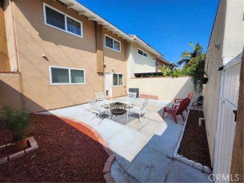 17687  La Rosa   Lane, Fountain Valley, CA