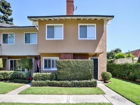 10586  La Rosa   Lane, Fountain Valley, CA