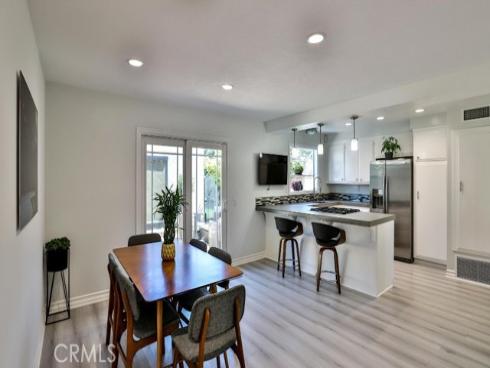 10586  La Rosa   Lane, Fountain Valley, CA