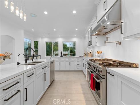 18648 Cedar Cir , Fountain Valley, CA