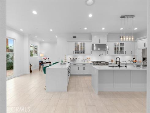 18648 Cedar Cir , Fountain Valley, CA