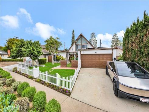 17550 Chestnut Street, Fountain Valley, CA