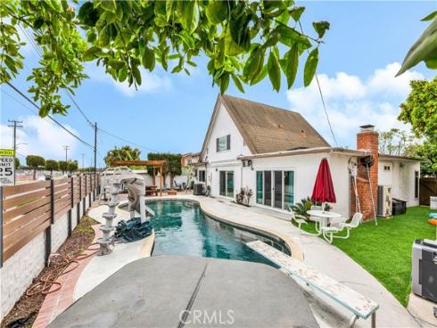 17550 Chestnut Street, Fountain Valley, CA