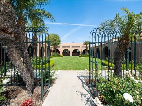 10900 San Leon Avenue, Fountain Valley, CA