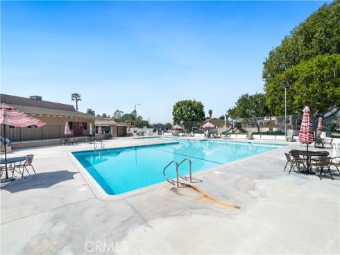 10900 San Leon Avenue, Fountain Valley, CA