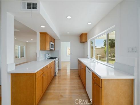 10900 San Leon Avenue, Fountain Valley, CA