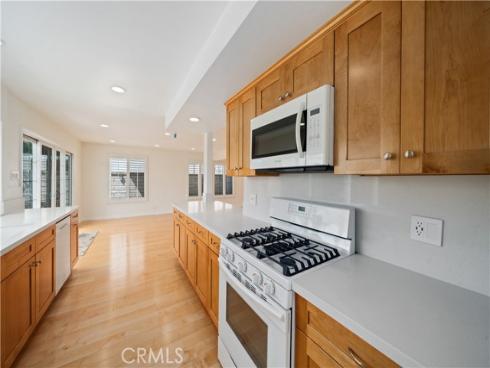 10900 San Leon Avenue, Fountain Valley, CA