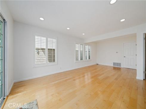 10900 San Leon Avenue, Fountain Valley, CA