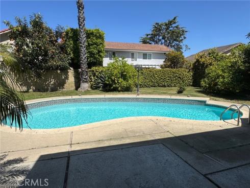 9775 Hibiscus Avenue, Fountain Valley, CA