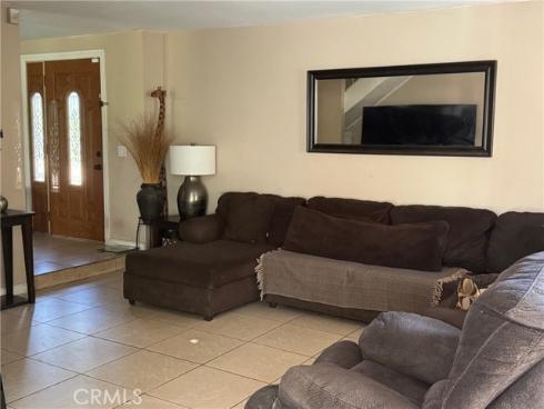 9775 Hibiscus Avenue, Fountain Valley, CA