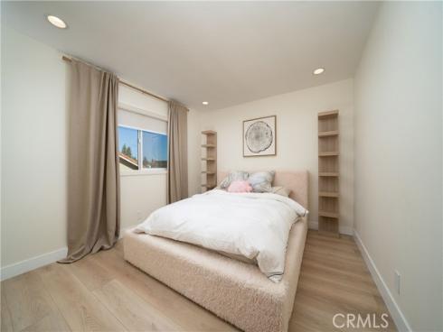 9795 Mistletoe Avenue, Fountain Valley, CA