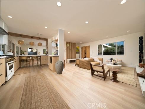 9795 Mistletoe Avenue, Fountain Valley, CA