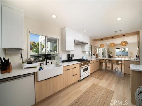 9795 Mistletoe Avenue, Fountain Valley, CA