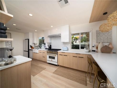 9795 Mistletoe Avenue, Fountain Valley, CA