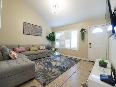 10629 El Este Avenue, Fountain Valley, CA