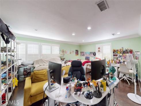 17232 Santa Barbara Street, Fountain Valley, CA