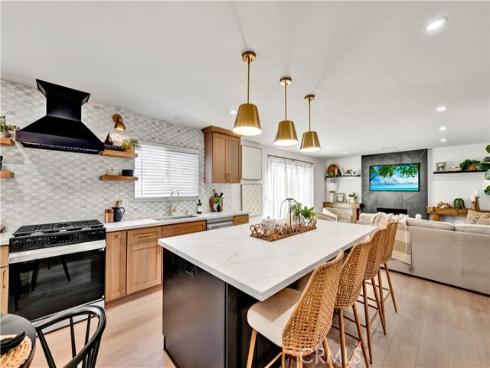 11350 Bluebell Avenue, Fountain Valley, CA