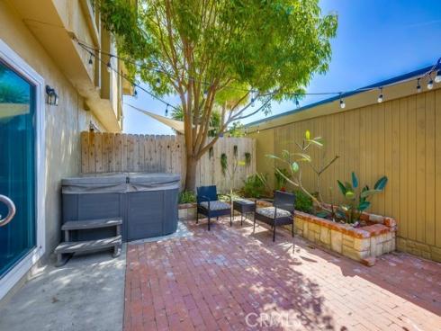 18250 Cabrillo Court, Fountain Valley, CA