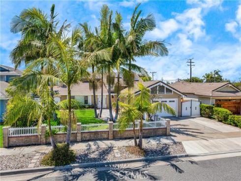 17217 Oak Street, Fountain Valley, CA