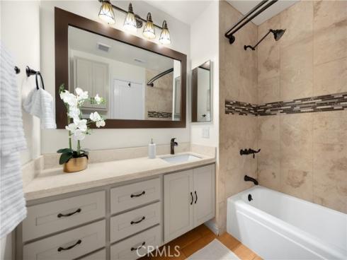 17686 Walnut Street , Fountain Valley, CA