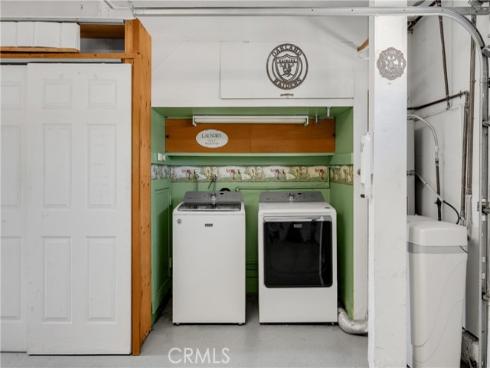 17686 Walnut Street , Fountain Valley, CA