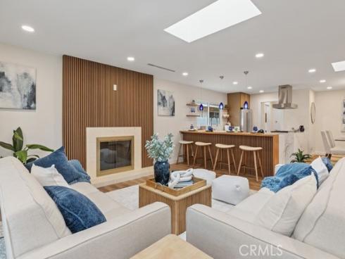 10360 El Monterey , Fountain Valley, CA