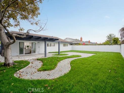 10360 El Monterey , Fountain Valley, CA